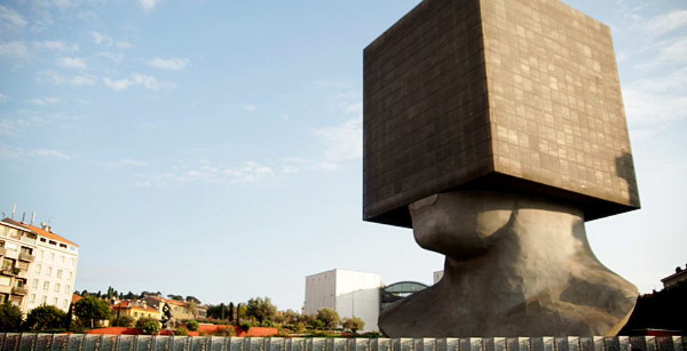 Sculplture Square Head